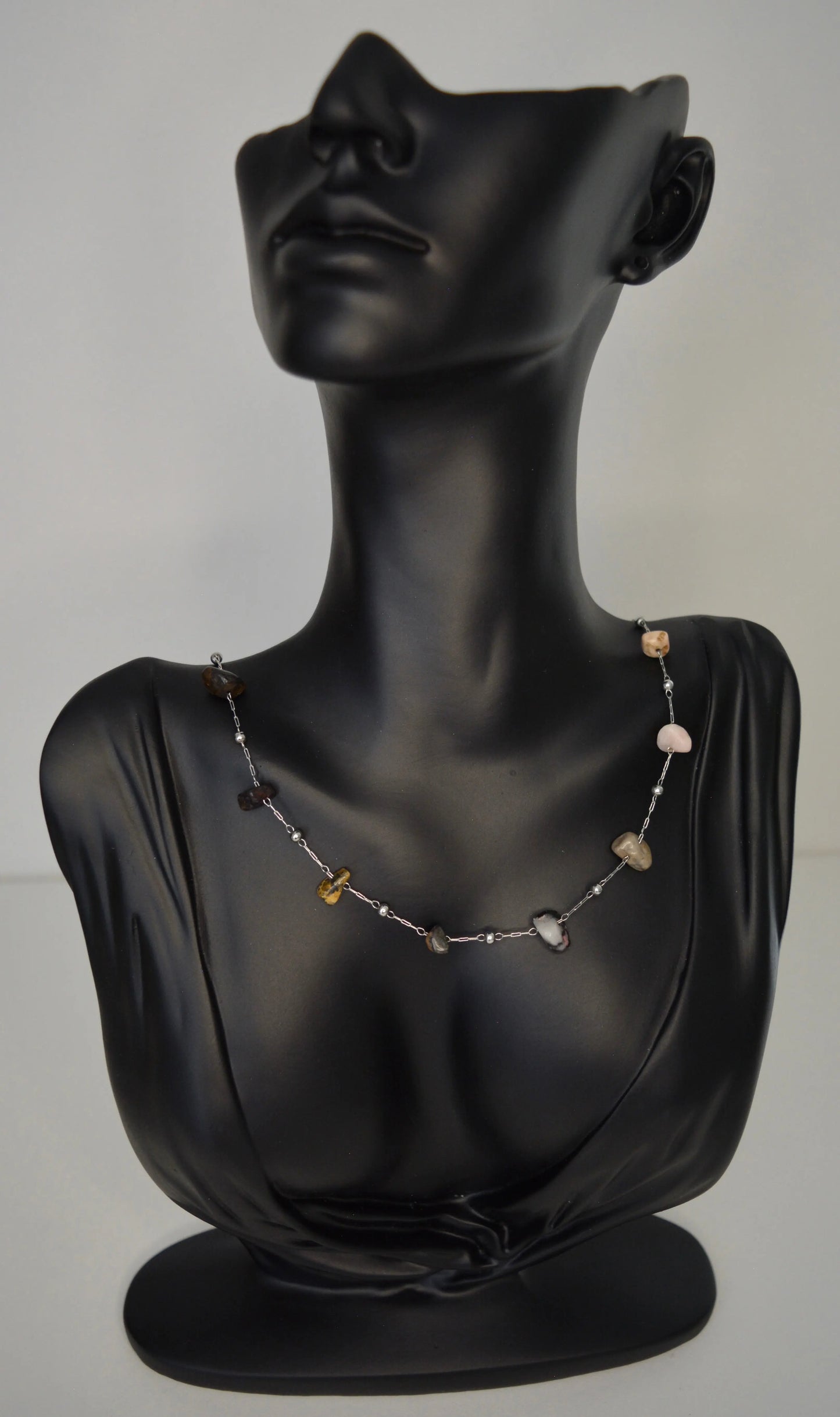 Collier-pierres-naturelles