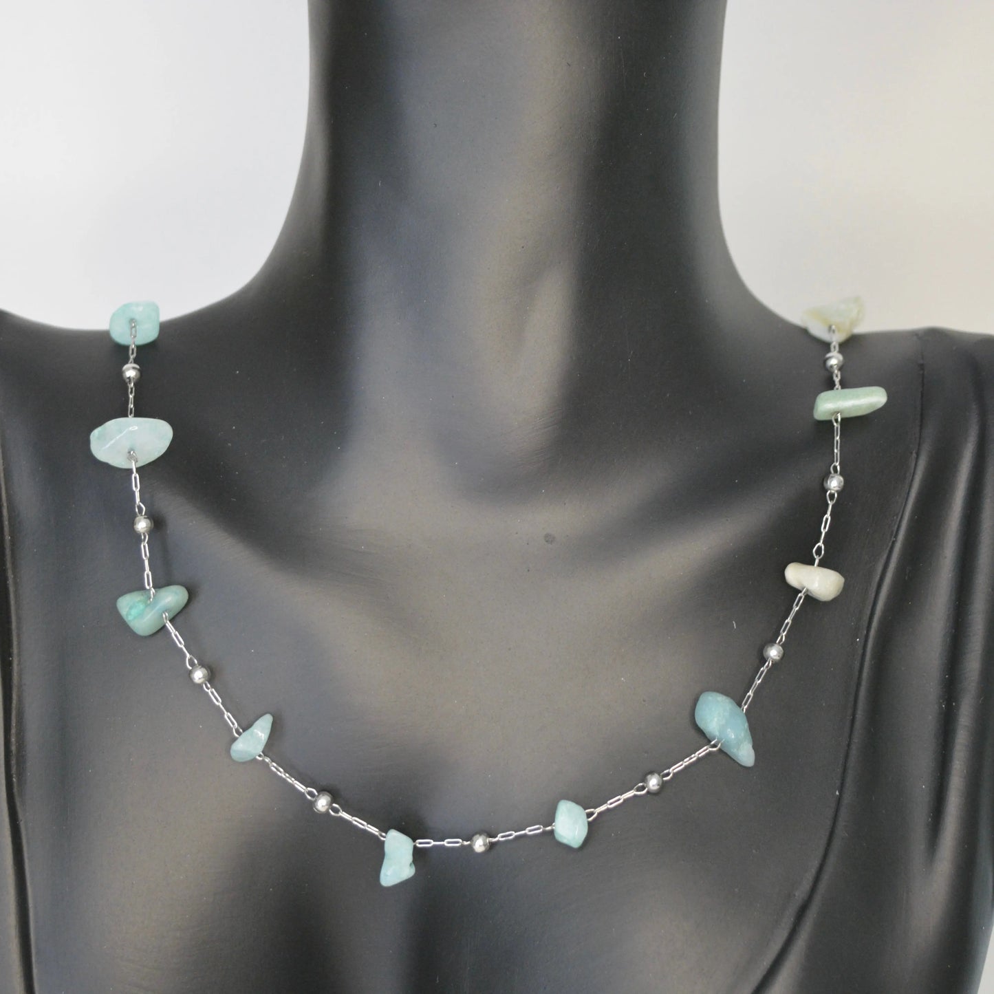 Collier-pierres-naturelles