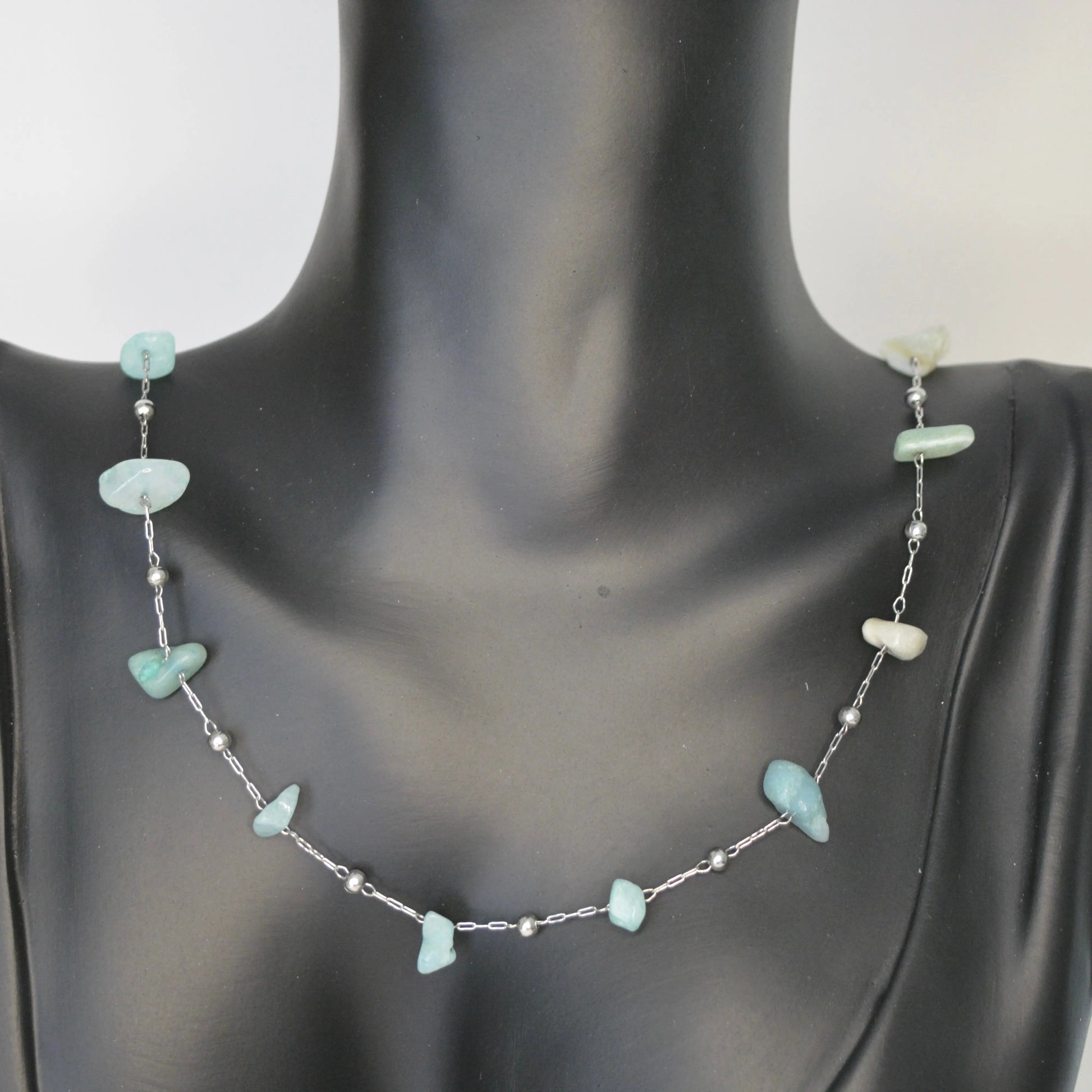 Collier-pierres-naturelles