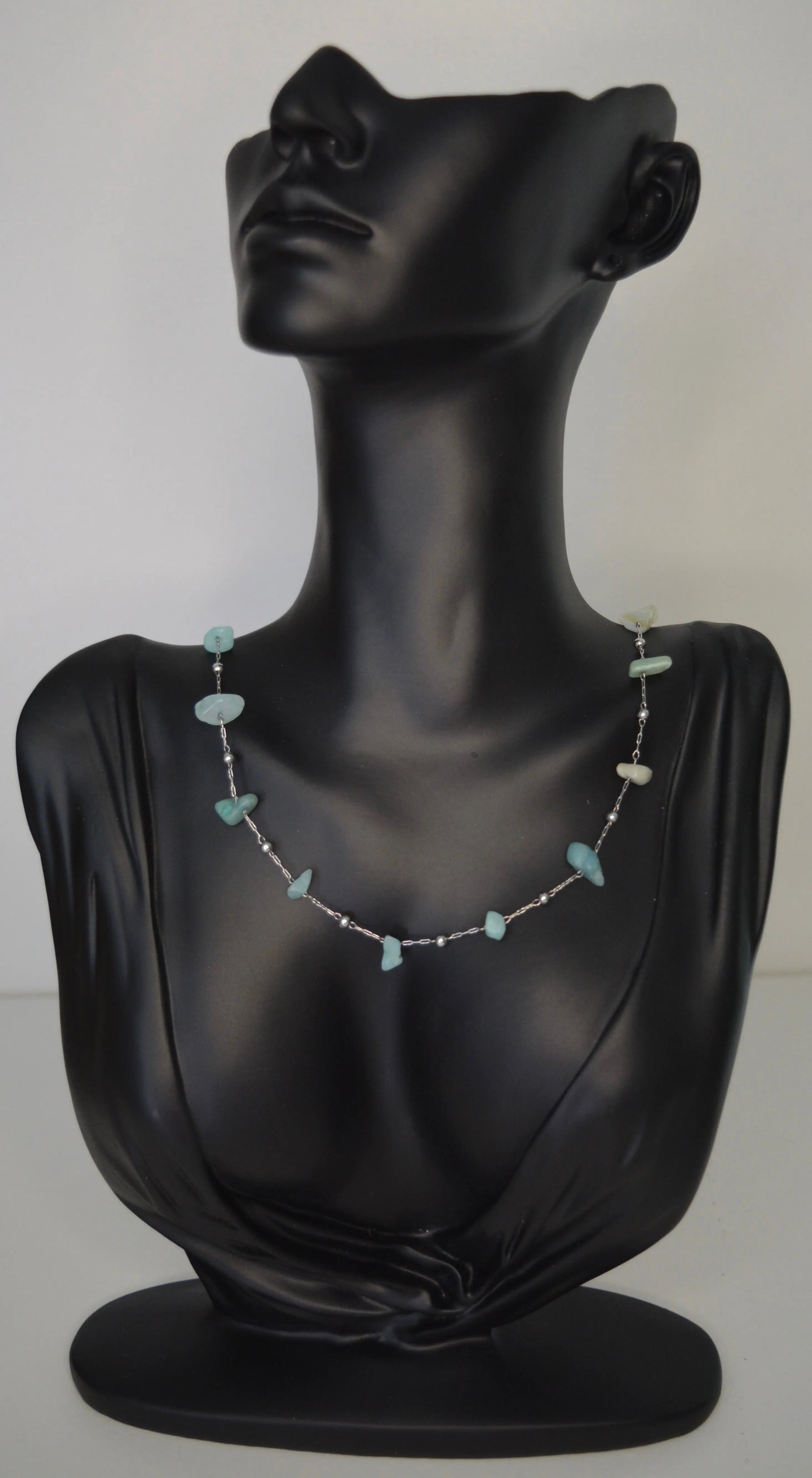 Collier-pierres-naturelles