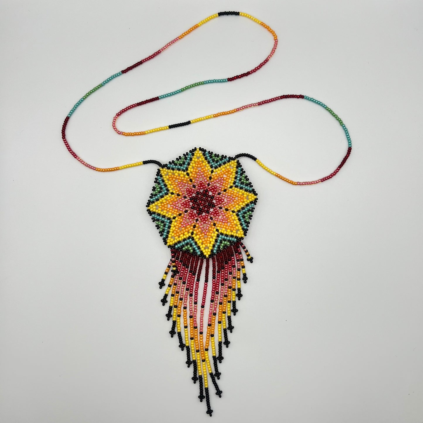 Collier Huichol