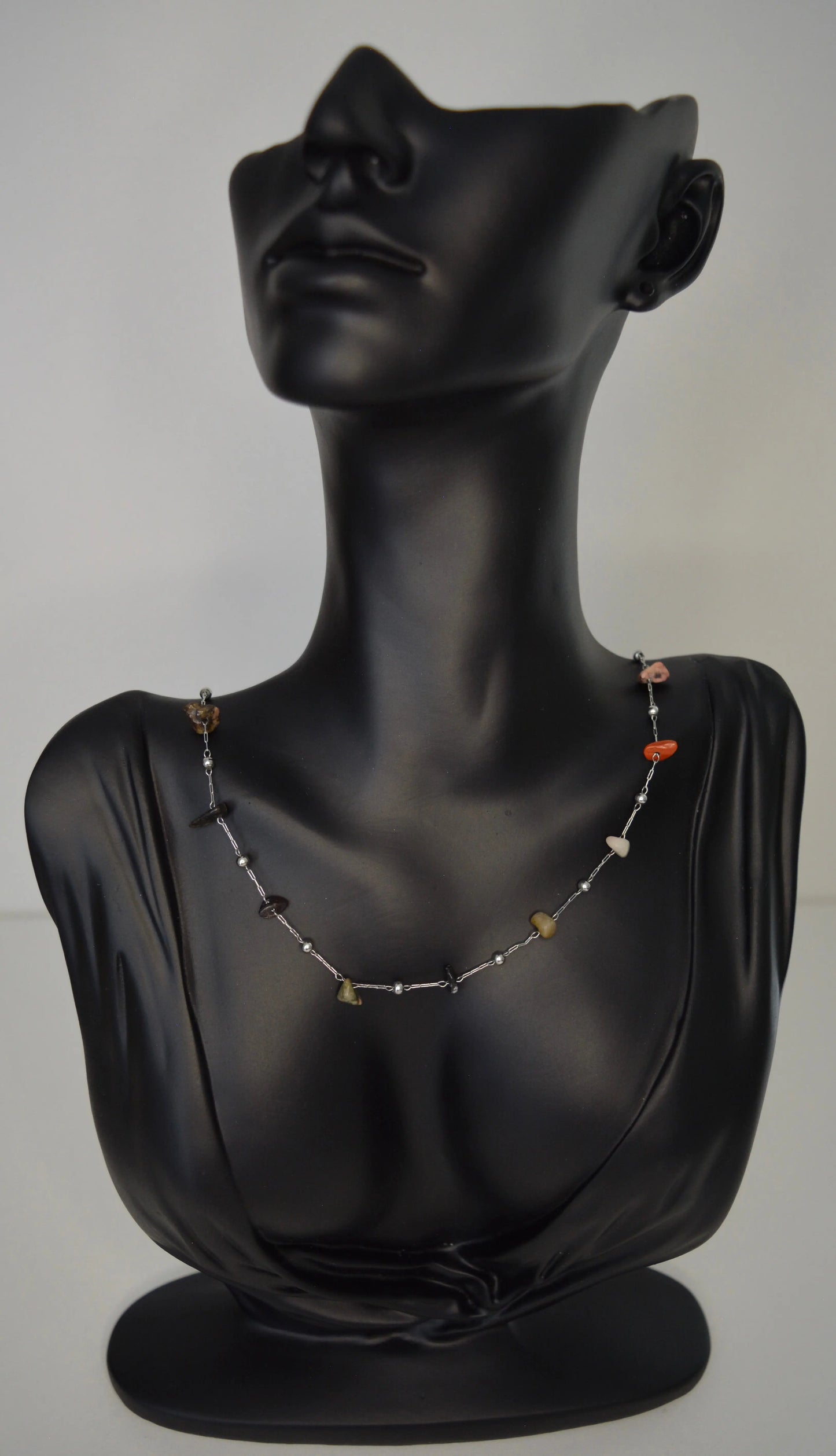 Collier-pierres-naturelles